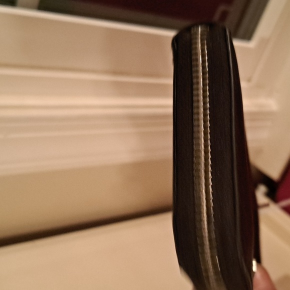 🥰Michael Kors Black Leather Wallet Silver Hardware - Picture 4 of 6